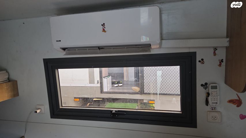 מודעת רכב נגרר (קראוון נגרר)