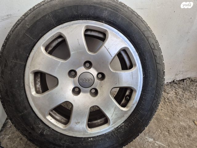 feedItemObj.data.row_1