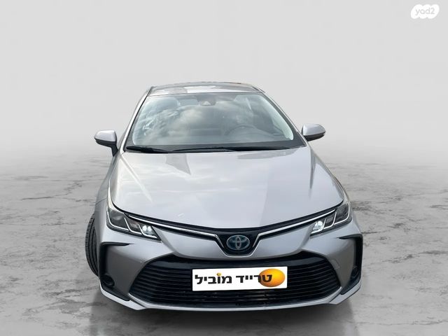 מודעת רכב טויוטה קורולה