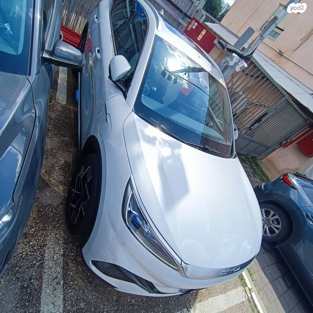 מודעת רכב בי.ווי.די אטו 3