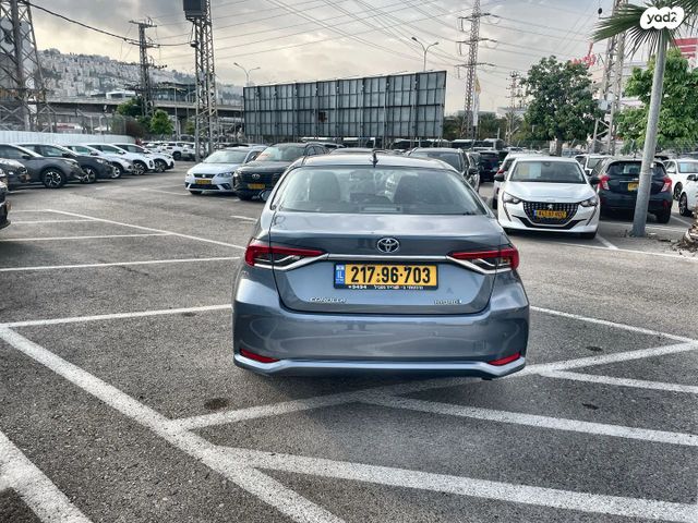 טויוטה קורולה