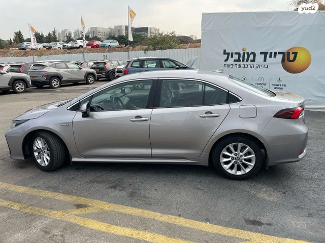 טויוטה קורולה