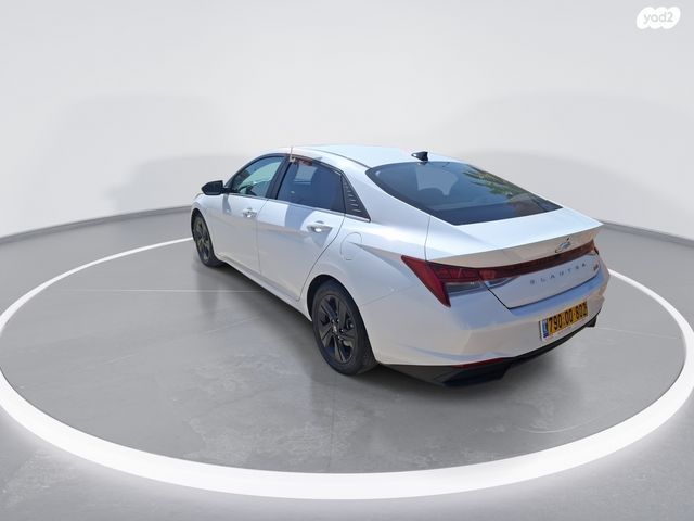 יונדאי אלנטרה