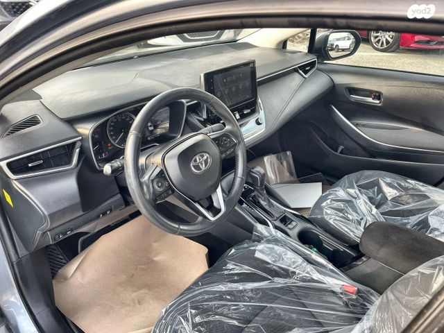 טויוטה קורולה