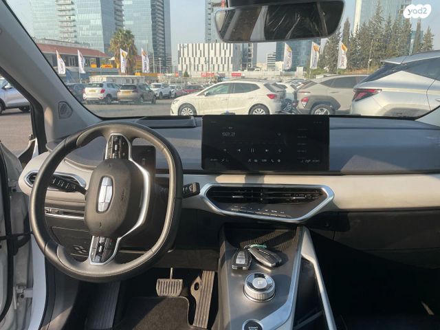 ג׳ילי Geometry C