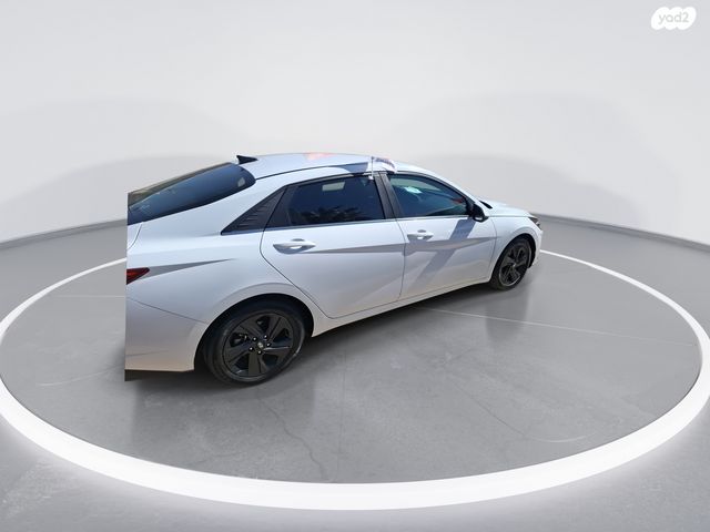 יונדאי אלנטרה