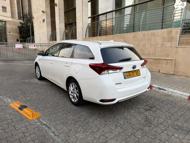 טויוטה אוריס