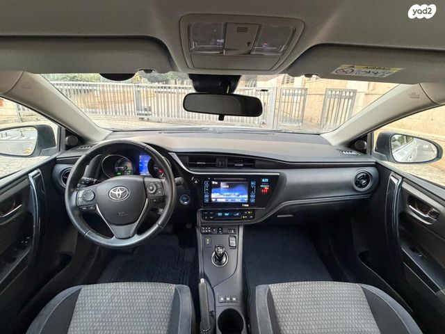 טויוטה אוריס