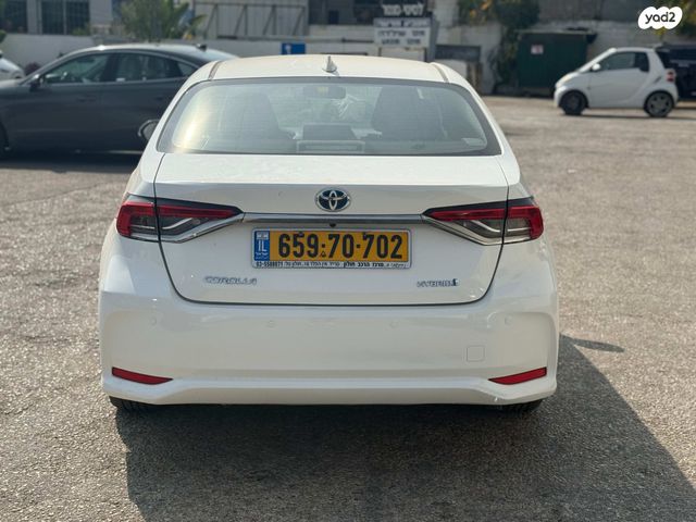 טויוטה קורולה