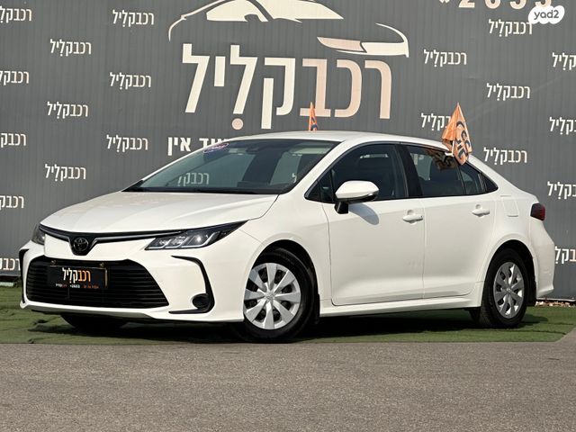 טויוטה קורולה