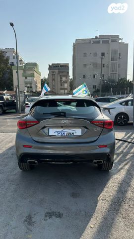 אינפיניטי Q30