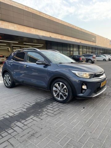 מודעת רכב קיה סטוניק 1