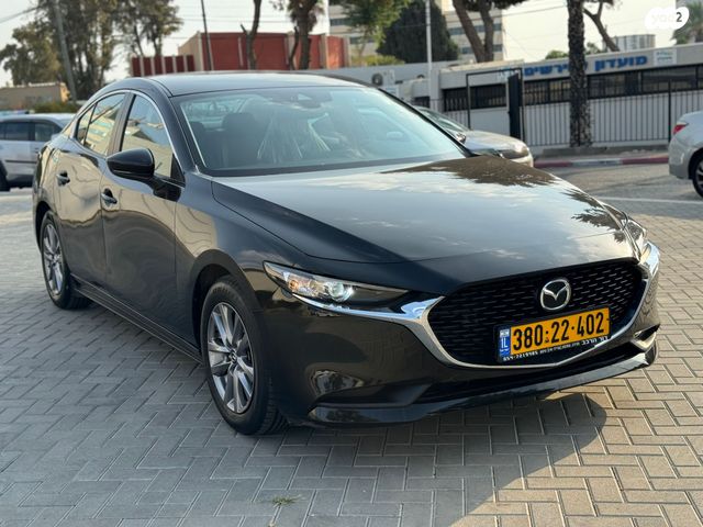 מאזדה 3