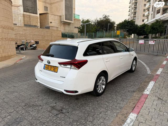 טויוטה אוריס