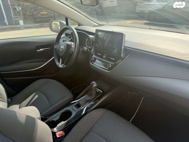 טויוטה קורולה