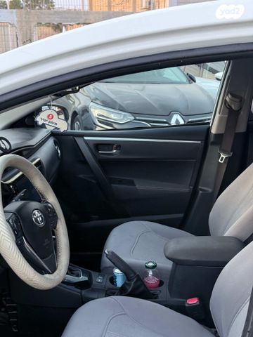 טויוטה קורולה