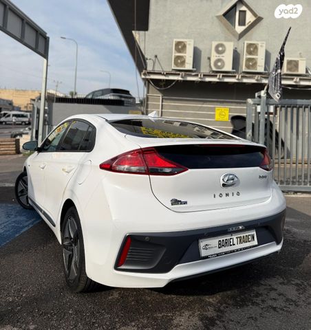 יונדאי איוניק