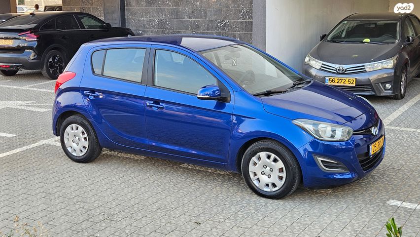 מודעת רכב יונדאי i20