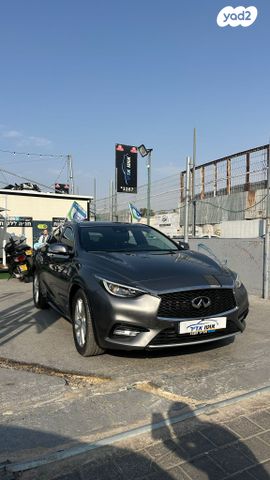 מודעת רכב אינפיניטי Q30