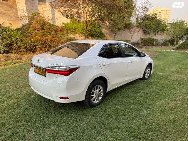 טויוטה קורולה