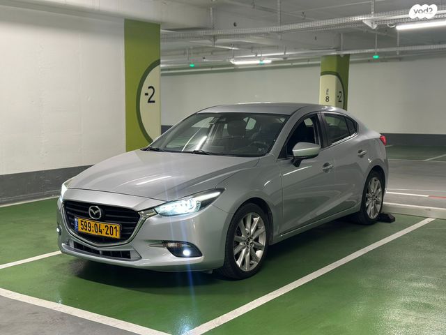 מודעת רכב מאזדה 3