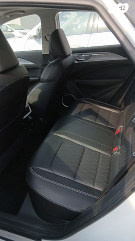 ג׳ילי Geometry C