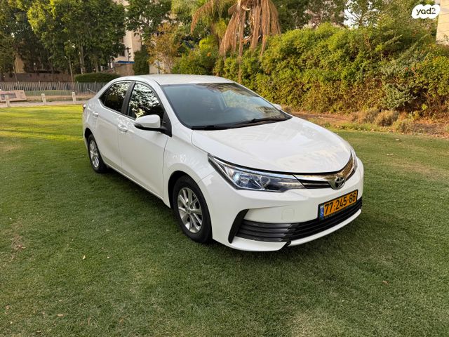 טויוטה קורולה