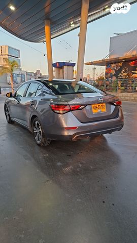 ניסאן סנטרה