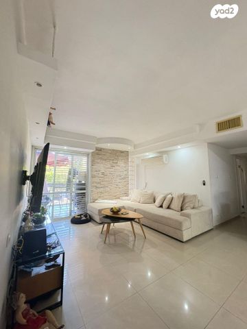 יהושע רבינוביץ 46