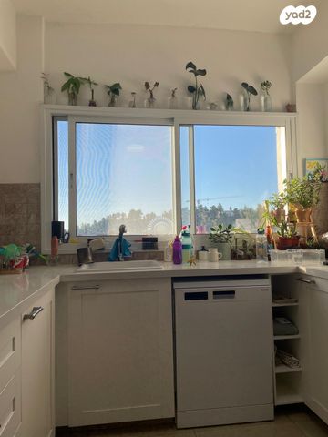 דירה, שמריהו לוין 38, קרית היובל, ירושלים