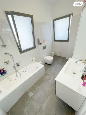 דירה, הררי 9, נווה יהושע, ערמונים, רמת גן