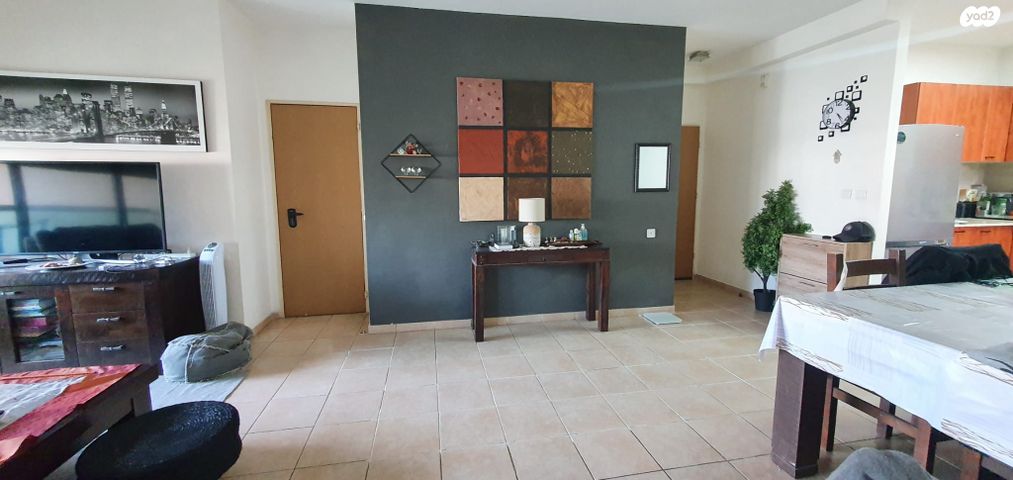 דירה, הרב מיימון 21, באבוב, בת ים