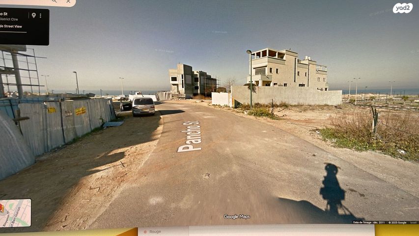 מגרשים, פנצ'ו 32, גלי הים, נתניה