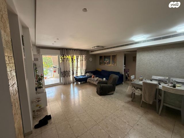 קלמן ביאלר 3