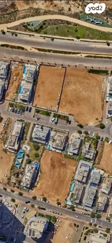 מגרשים, פנצ'ו 32, גלי הים, נתניה