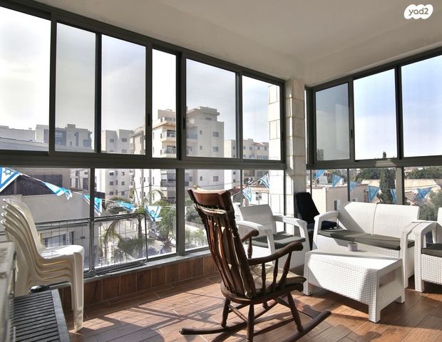 דירה, שדרות הרצל 31, קרית ים  א', קרית ים