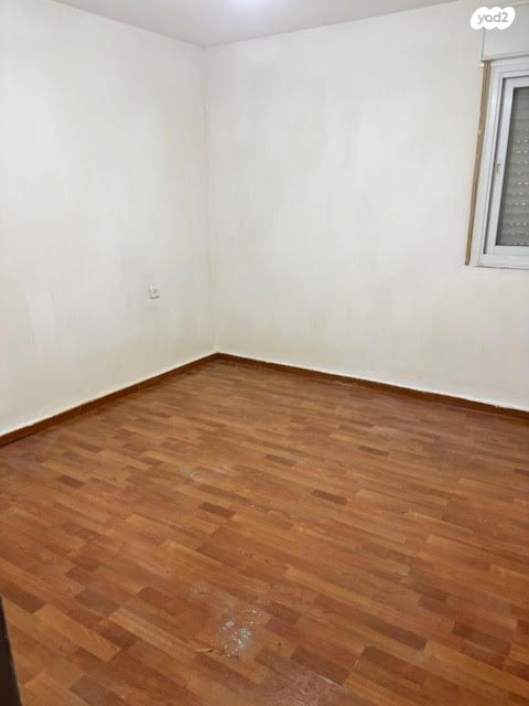 דירת גן, בת נדיב 12, מגדים, מעלה אדומים