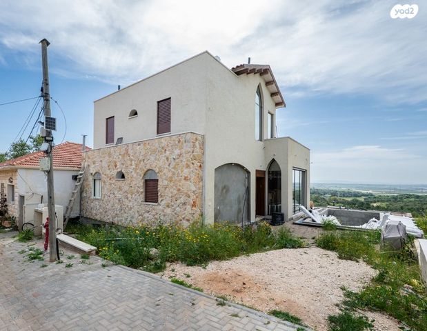 דו משפחתי, הגת 2, נווה שרת, זכרון יעקב