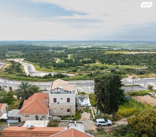 דו משפחתי, הגת 2, נווה שרת, זכרון יעקב