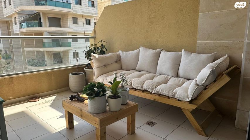 דירה, אמה טאובר פרידמן 9, הרצליה הירוקה, נווה עובד, הרצליה