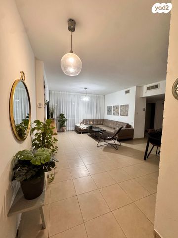 הר הצופים 27