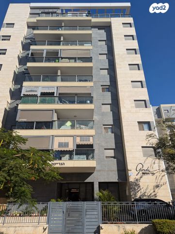 דירה, הנרייטה סאלד 6, כרמי גת, קרית גת