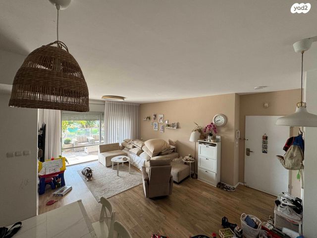 דירה, אפרים קישון 26, חתני פרס ישראל, באר יעקב