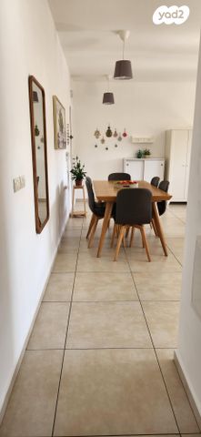 דירה, אהובה עוזרי 5, המחנה הצבאי, קרית מלאכי