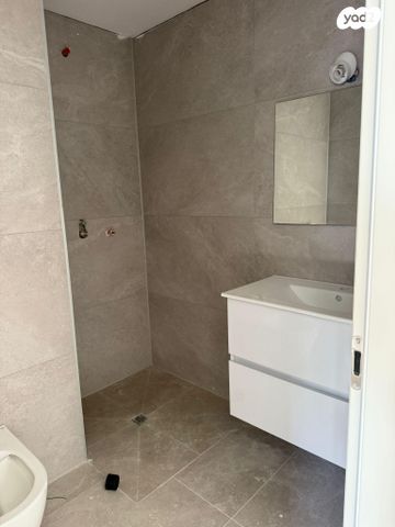 גג/ פנטהאוז, יוסי בנאי 1, נאות אפק, אפקה, קרית ביאליק