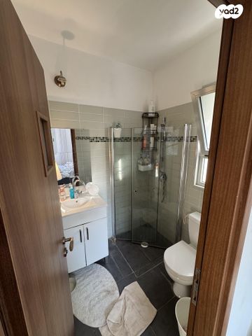 דירה, אפרים קישון 26, חתני פרס ישראל, באר יעקב