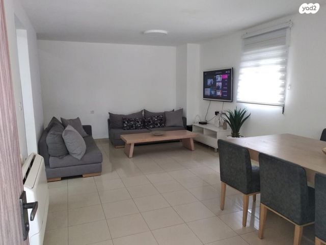 בית פרטי/ קוטג', דרך השלום 24, רמת רבין, כרמיאל