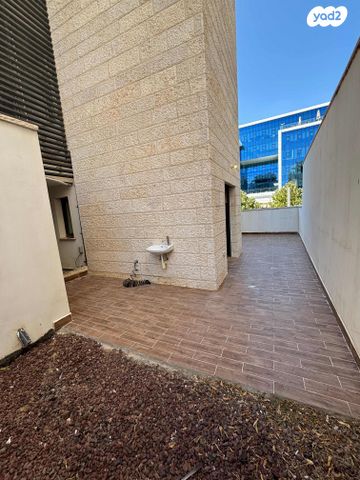 דירת גן, ד"ר משה סנה 17, שאר העיר, מודיעין מכבים רעות