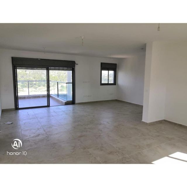 גג/ פנטהאוז, שוהם 40, אבני חן, חריש