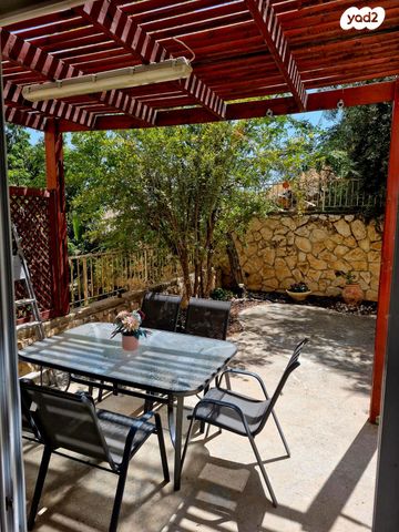 דירת גן, מצפה נבו 81, מצפה נבו, מעלה אדומים